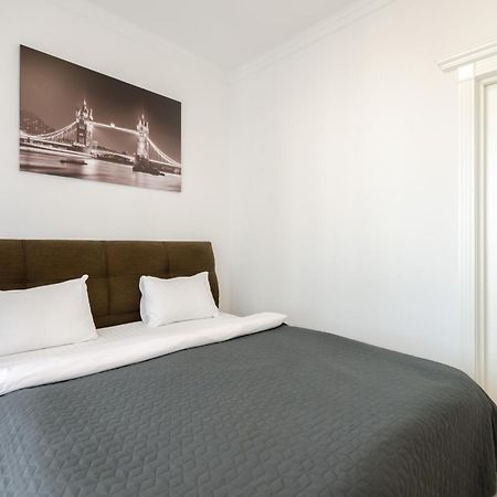 Petrovdom Inn Rc Diplomat Hall -The Smart Hotel Apartment Panoramic City View I Kiev Dış mekan fotoğraf
