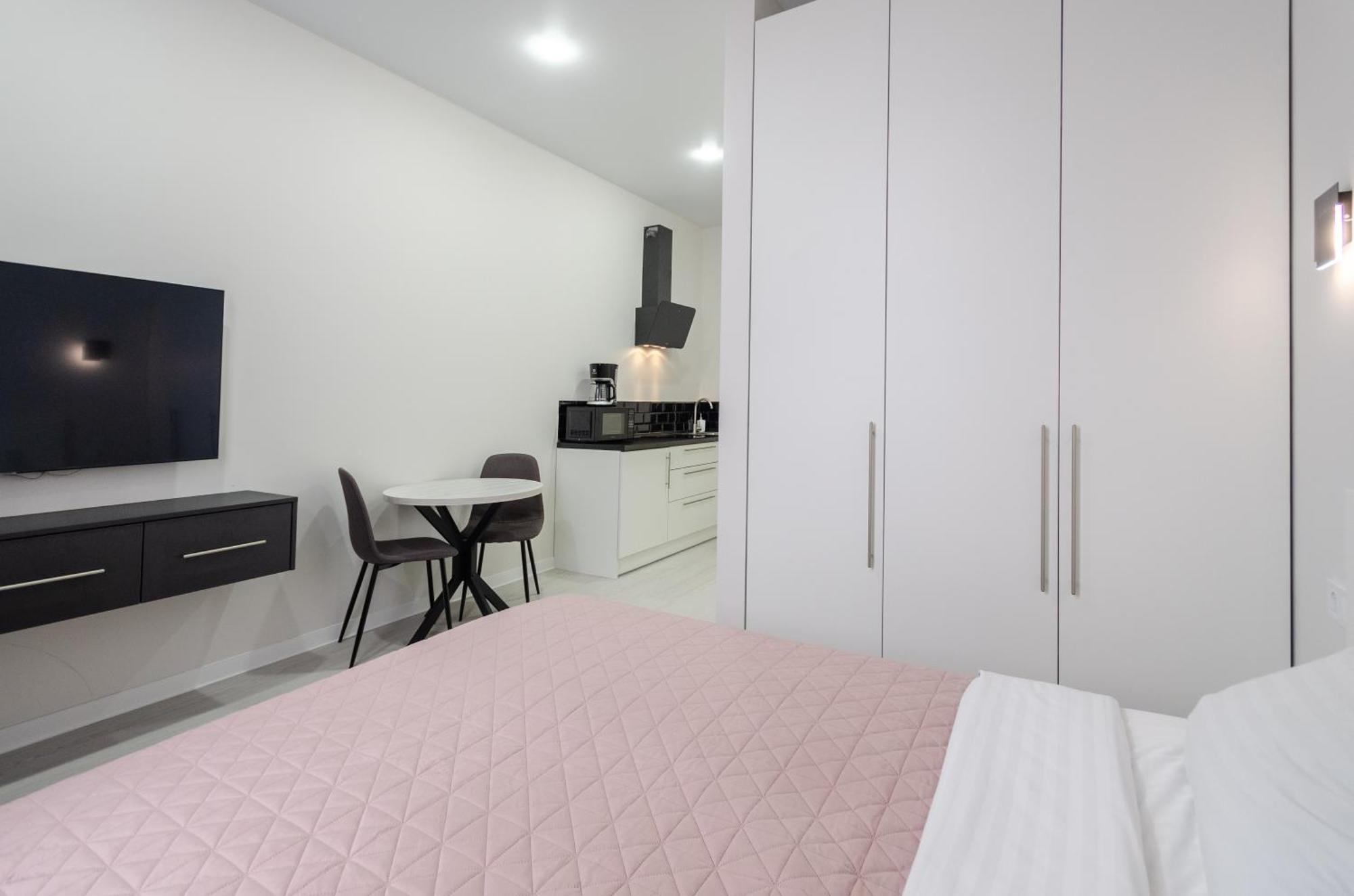 Petrovdom Inn Rc Diplomat Hall -The Smart Hotel Apartment Panoramic City View I Kiev Dış mekan fotoğraf