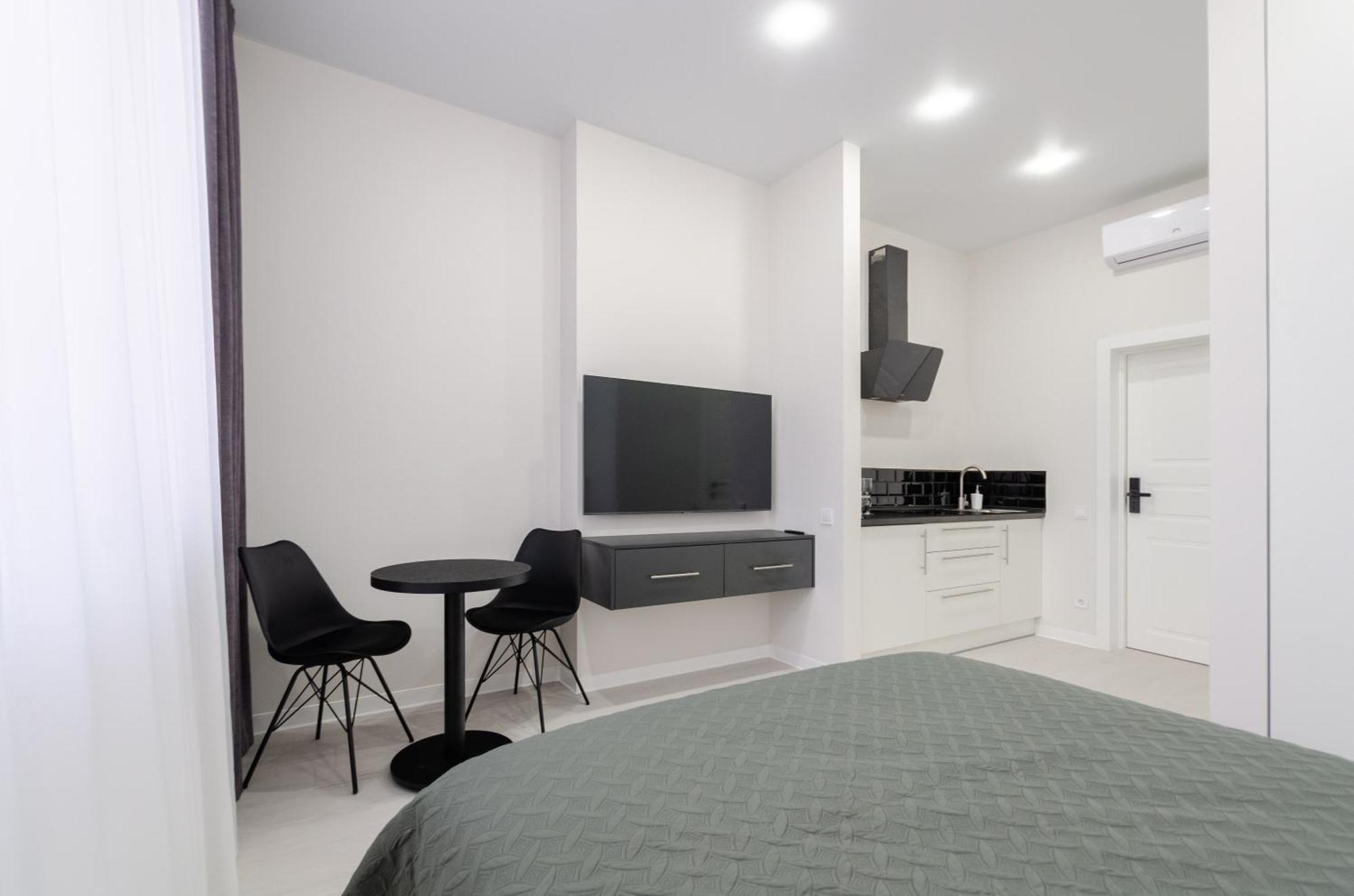 Petrovdom Inn Rc Diplomat Hall -The Smart Hotel Apartment Panoramic City View I Kiev Dış mekan fotoğraf